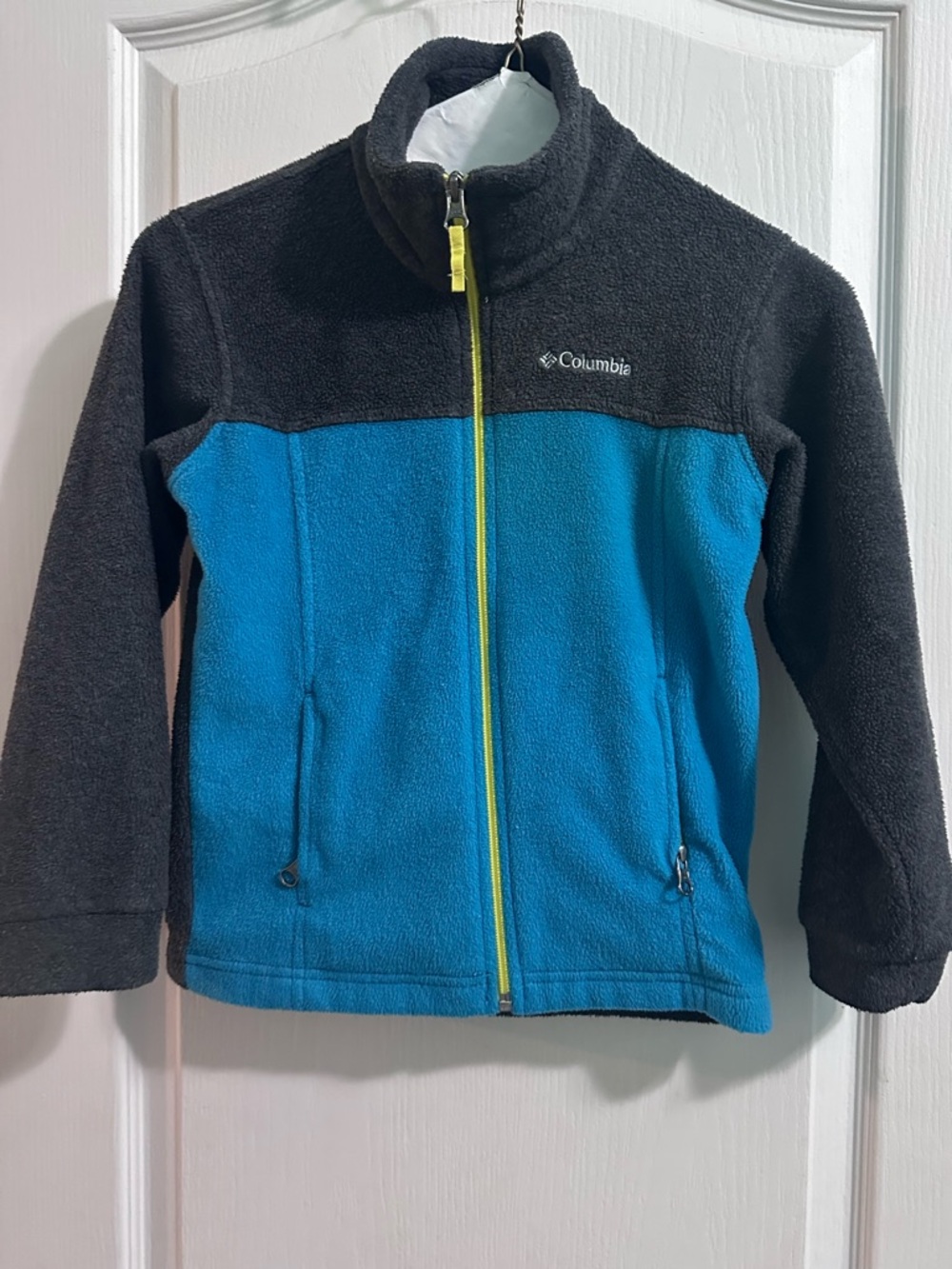 Columbia Black and Teal Fleece Jacket